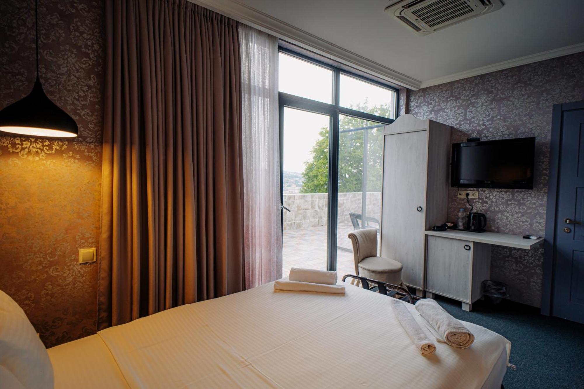 Hotel Day Inn Tbilisi Exterior foto