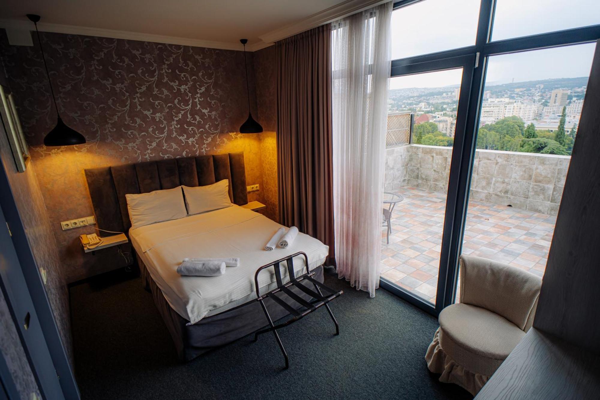Hotel Day Inn Tbilisi Exterior foto