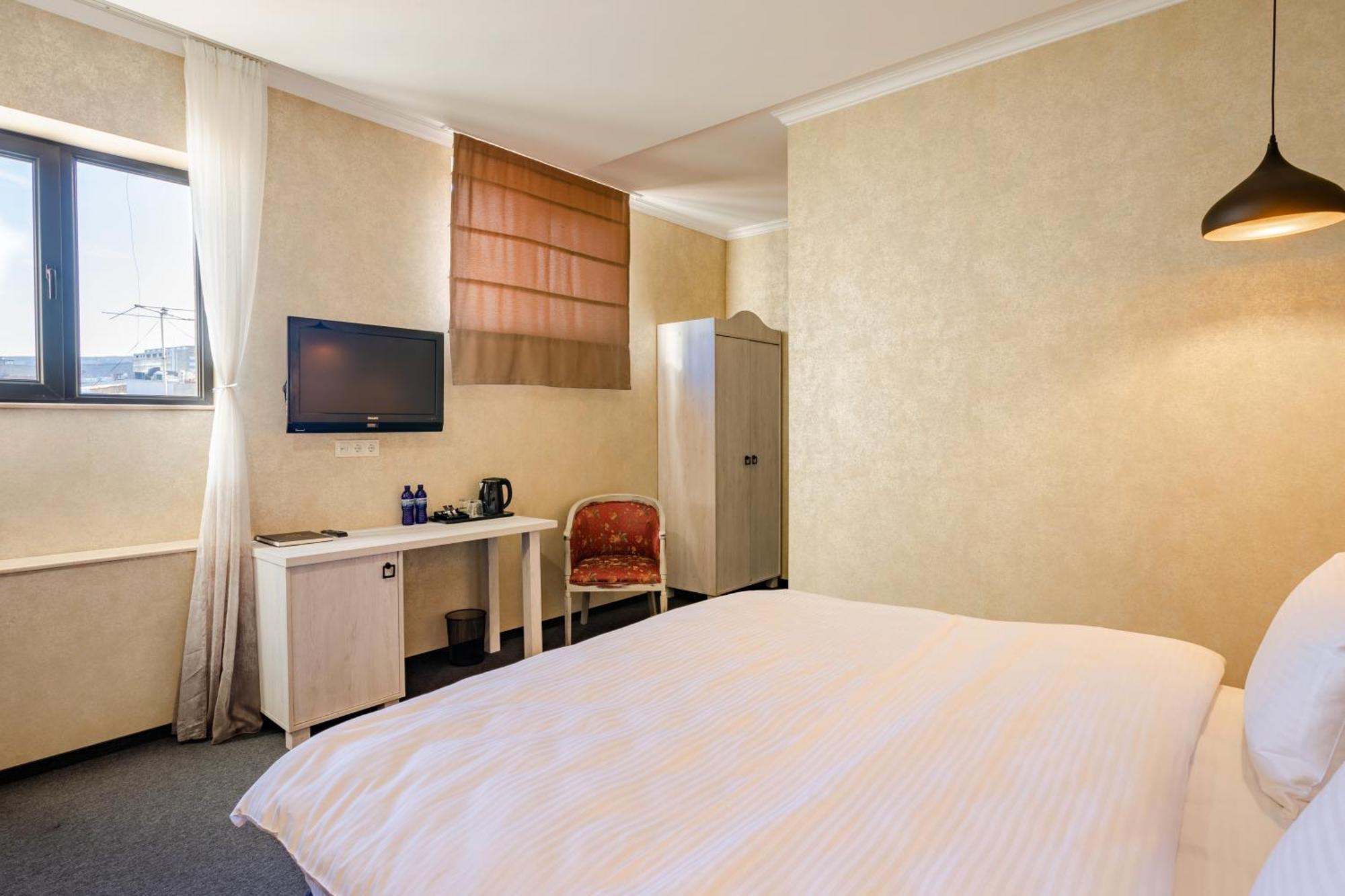 Hotel Day Inn Tbilisi Exterior foto